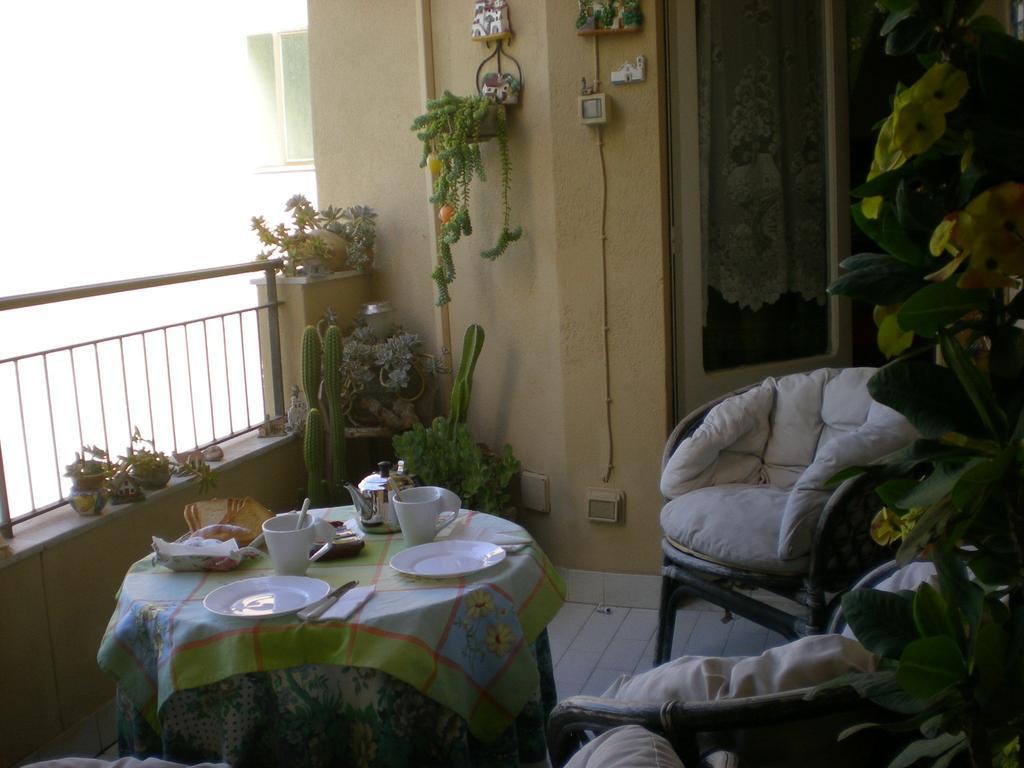 צ'פאלו Orizzonte B&B חדר תמונה